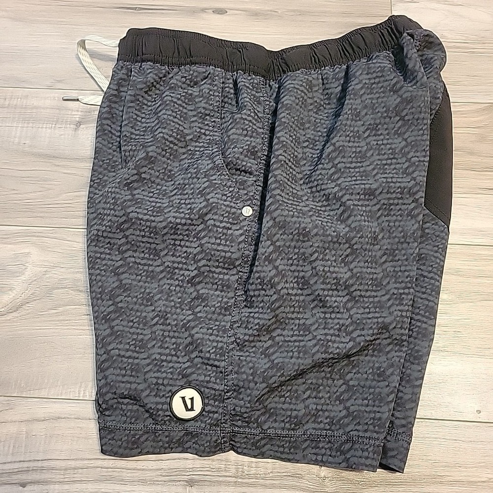 Vuori Shorts Mens‎ Kore Black Gray 7" Lined Athletic Casual Workout 27" Waist